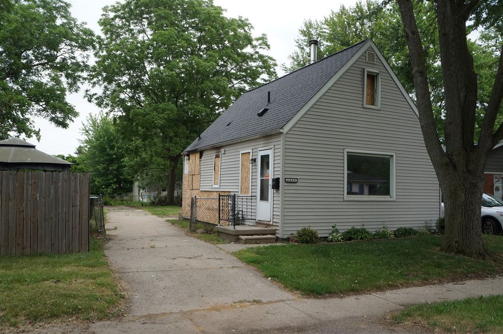 6469 Elm Street, Taylor, MI 48180