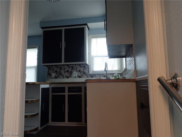 2506 Torrington Avenue, Parma, OH 44134