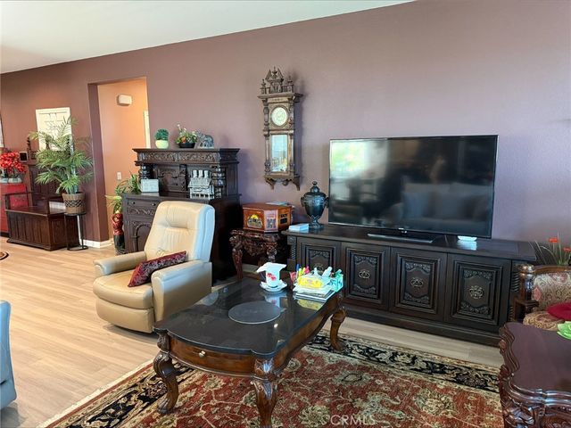 553 Chalakat Court, San Jacinto, CA 92582