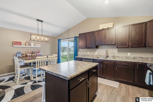 925 Scotts Creek Court, Hickman, NE 68372