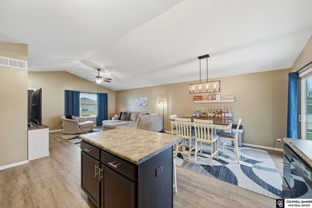 925 Scotts Creek Court, Hickman, NE 68372