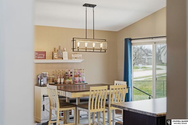 925 Scotts Creek Court, Hickman, NE 68372