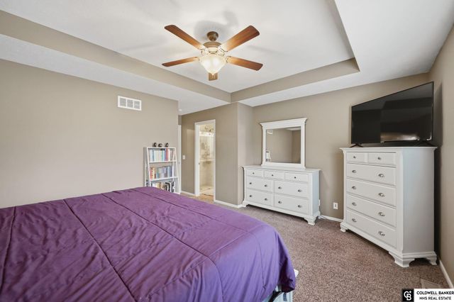 925 Scotts Creek Court, Hickman, NE 68372