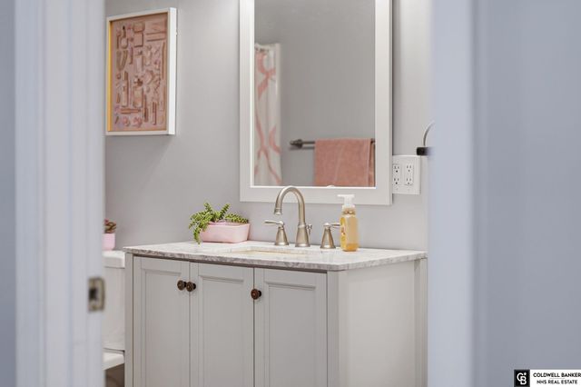 925 Scotts Creek Court, Hickman, NE 68372