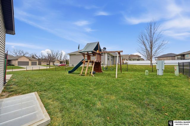 925 Scotts Creek Court, Hickman, NE 68372