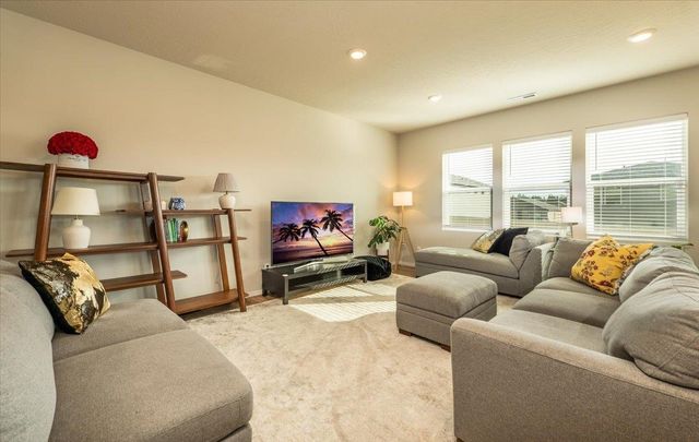 5517 W Morgantown Ln, Spokane, WA 99208