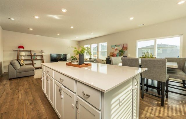 5517 W Morgantown Ln, Spokane, WA 99208