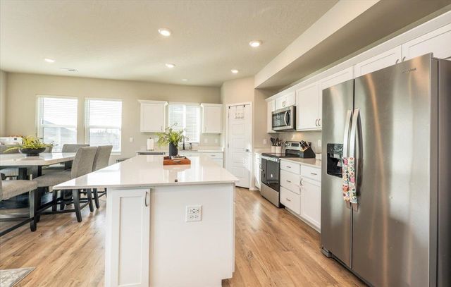 5517 W Morgantown Ln, Spokane, WA 99208