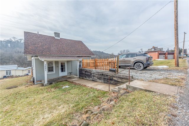 3621 Washington Ave, Finleyville, PA 15332