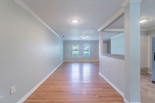 10033 Casa Oaks Drive, Dallas, TX 75228