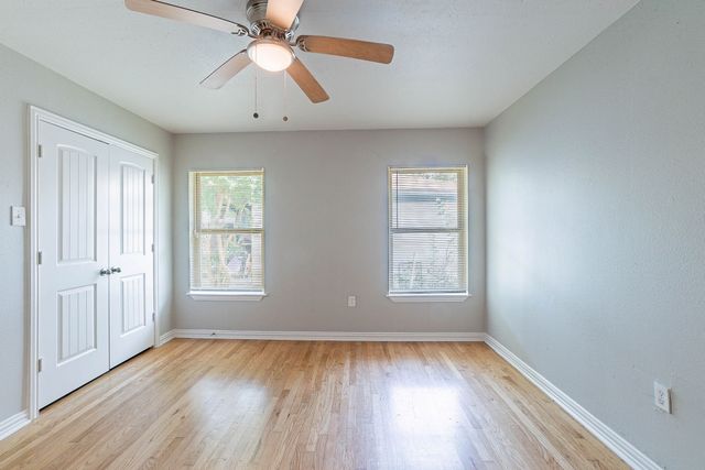 10033 Casa Oaks Drive, Dallas, TX 75228