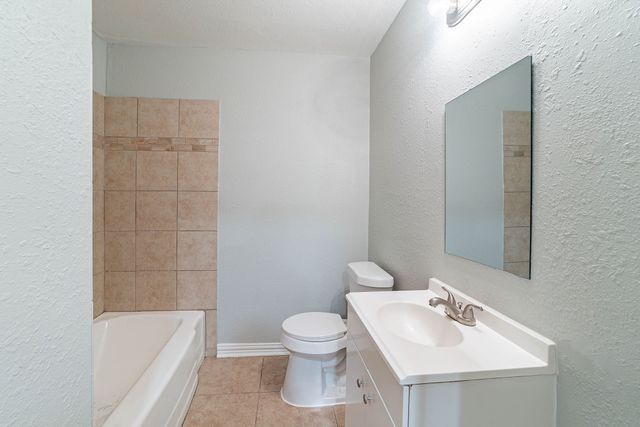 10033 Casa Oaks Drive, Dallas, TX 75228