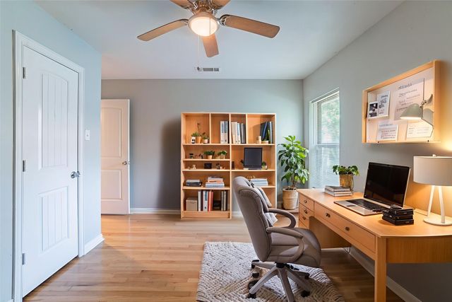 10033 Casa Oaks Drive, Dallas, TX 75228