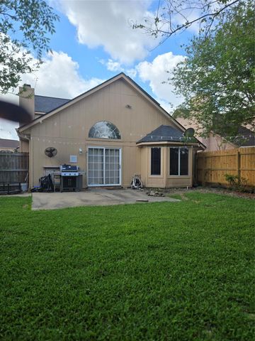 1015 Green Meadow Street, Beaumont, TX 77706
