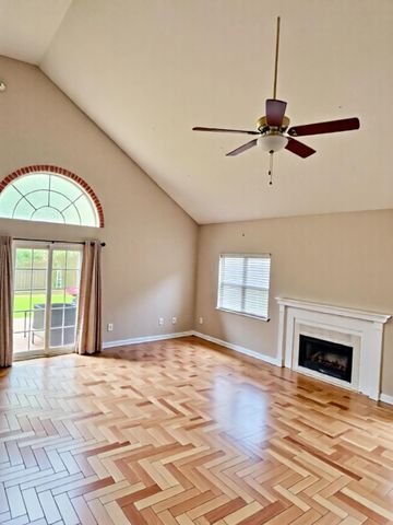 1015 Green Meadow Street, Beaumont, TX 77706