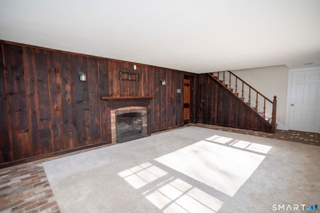 10 Cove Hill Road, Essex, CT 06426