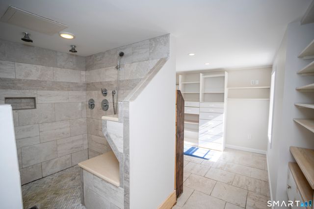 10 Cove Hill Road, Essex, CT 06426