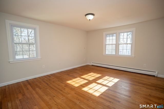 10 Cove Hill Road, Essex, CT 06426