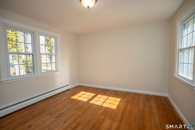 10 Cove Hill Road, Essex, CT 06426