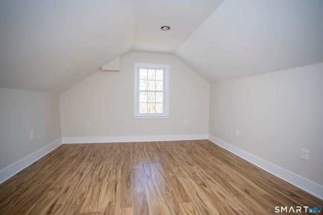 10 Cove Hill Road, Essex, CT 06426