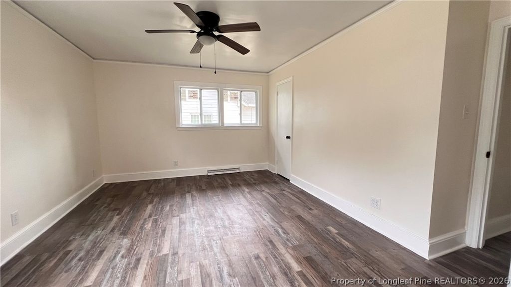 212 Peachtree Street, Red Springs, NC 28377 — photo 4