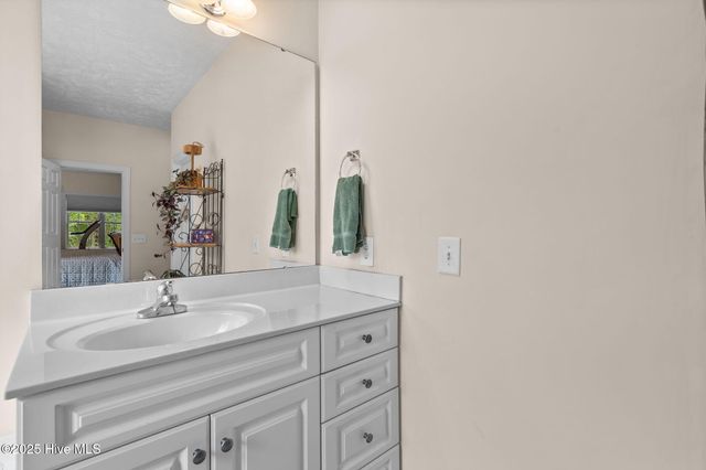 143 Longleaf Drive, West End, NC 27376