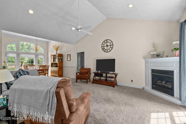 143 Longleaf Drive, West End, NC 27376
