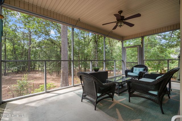 143 Longleaf Drive, West End, NC 27376