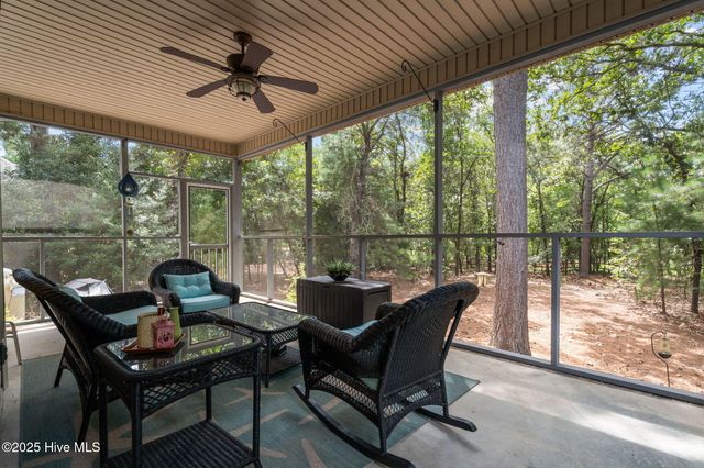 143 Longleaf Drive, West End, NC 27376