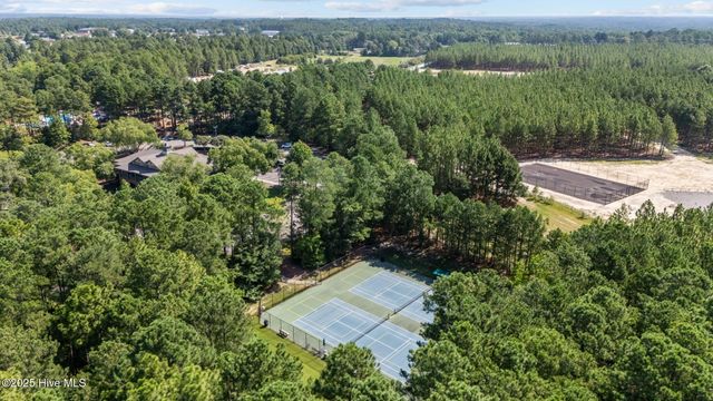 143 Longleaf Drive, West End, NC 27376