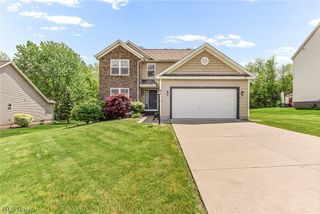 2212 Dorchester Drive, Kent, OH 44240