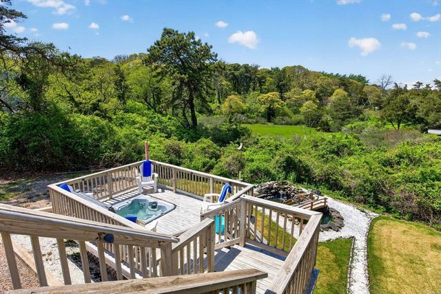 36 Pursel Dr, Chatham, MA 02650