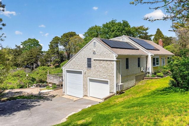 36 Pursel Dr, Chatham, MA 02650
