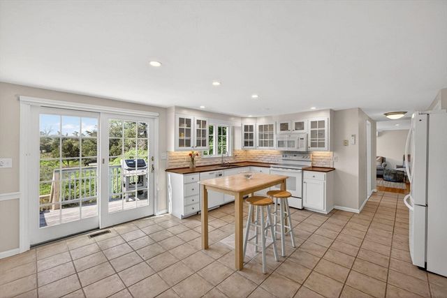 36 Pursel Dr, Chatham, MA 02650
