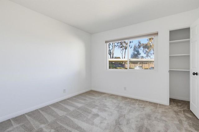 11835 Caminito Ronaldo 114, San Diego, CA 92128