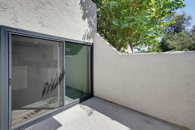11835 Caminito Ronaldo 114, San Diego, CA 92128