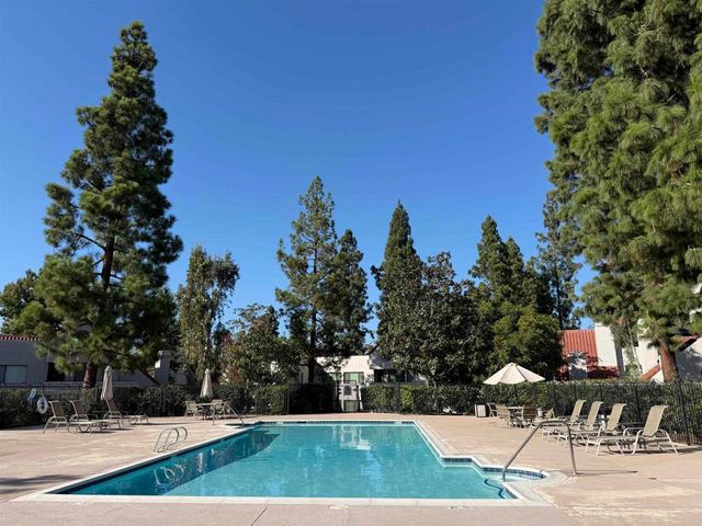 11835 Caminito Ronaldo 114, San Diego, CA 92128