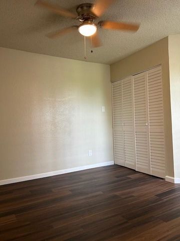10555 Turtlewood Court 2111, Houston, TX 77072