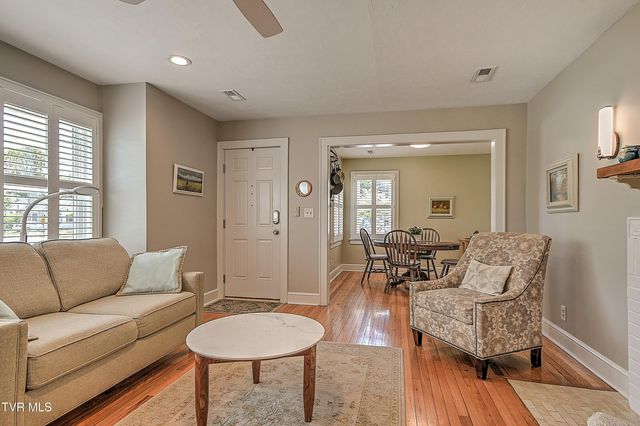 101 Mcarthur Avenue, Elizabethton, TN 37643