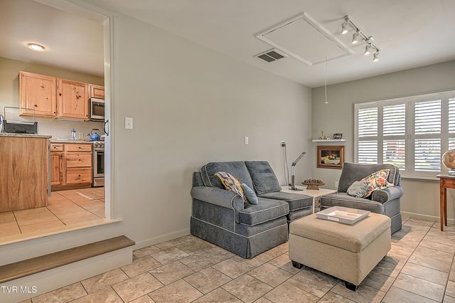 101 Mcarthur Avenue, Elizabethton, TN 37643