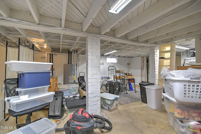 101 Mcarthur Avenue, Elizabethton, TN 37643