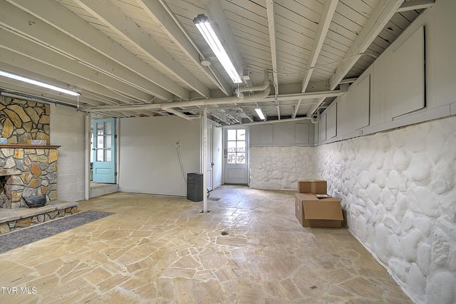 101 Mcarthur Avenue, Elizabethton, TN 37643