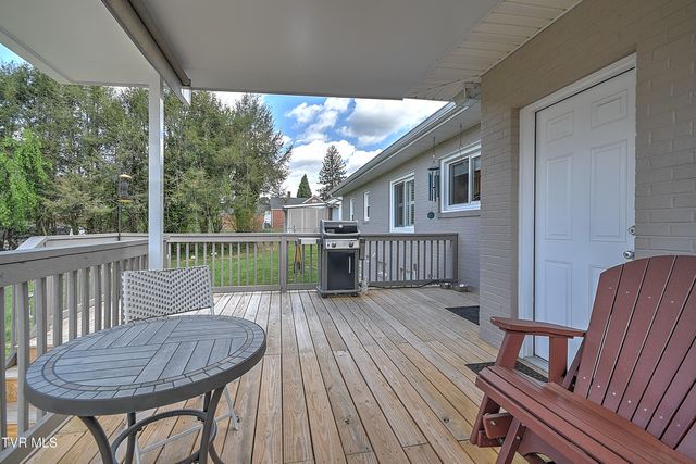 101 Mcarthur Avenue, Elizabethton, TN 37643