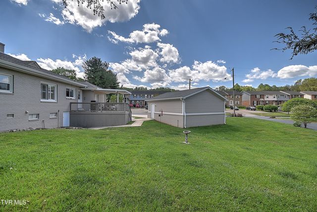 101 Mcarthur Avenue, Elizabethton, TN 37643