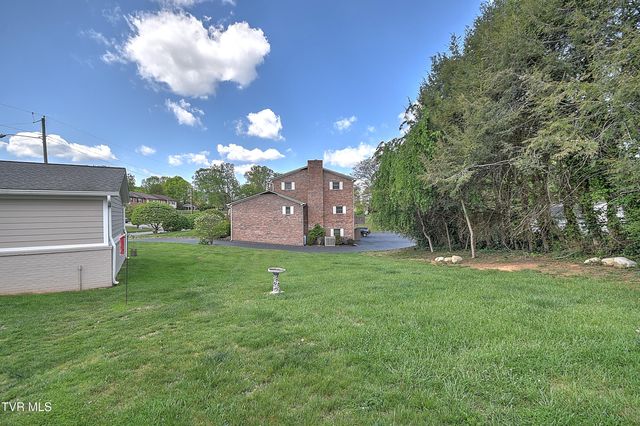 101 Mcarthur Avenue, Elizabethton, TN 37643