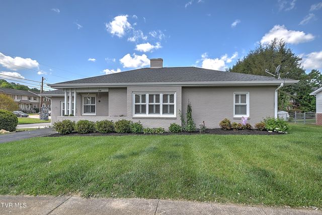 101 Mcarthur Avenue, Elizabethton, TN 37643