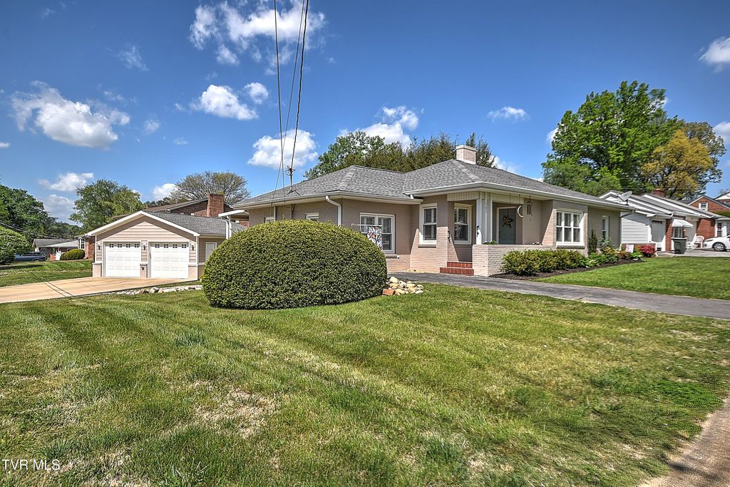 101 Mcarthur Avenue, Elizabethton, TN 37643