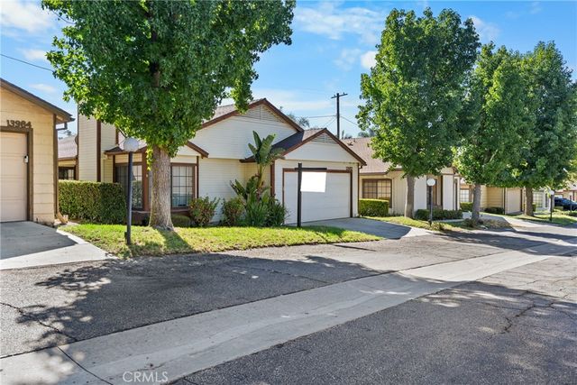 13982 Olive Grove Lane, Sylmar, CA 91342