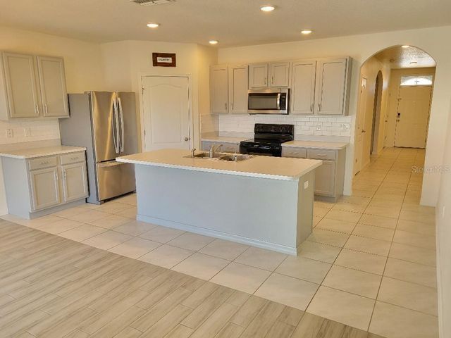 4270 ROBERTA DRIVE, Winter Haven, FL 33881