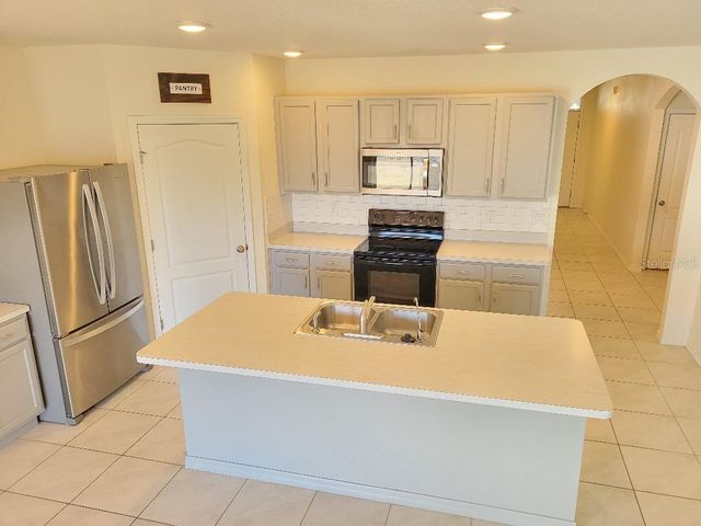 4270 ROBERTA DRIVE, Winter Haven, FL 33881